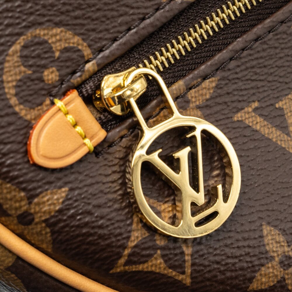 AAA Replica Louis Vuitton LV LOOP BAG MONOGRAM CANVAS GHW(NEW VERSION)