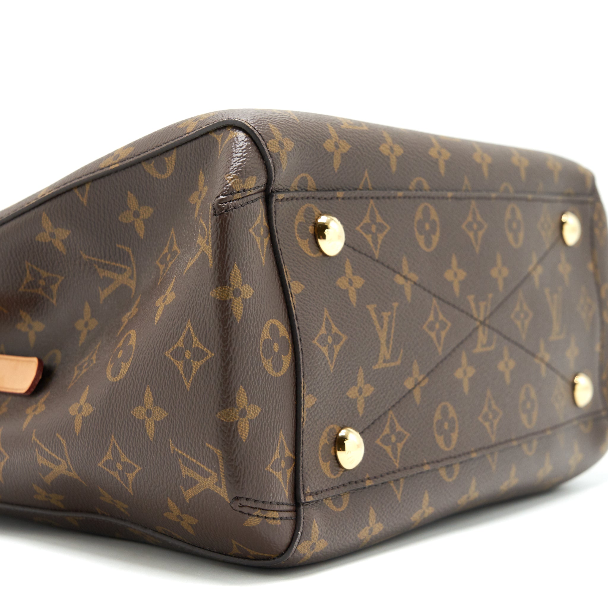 AAA Replica Louis Vuitton LV MONTAIGNE BAG MM MONOGRAM