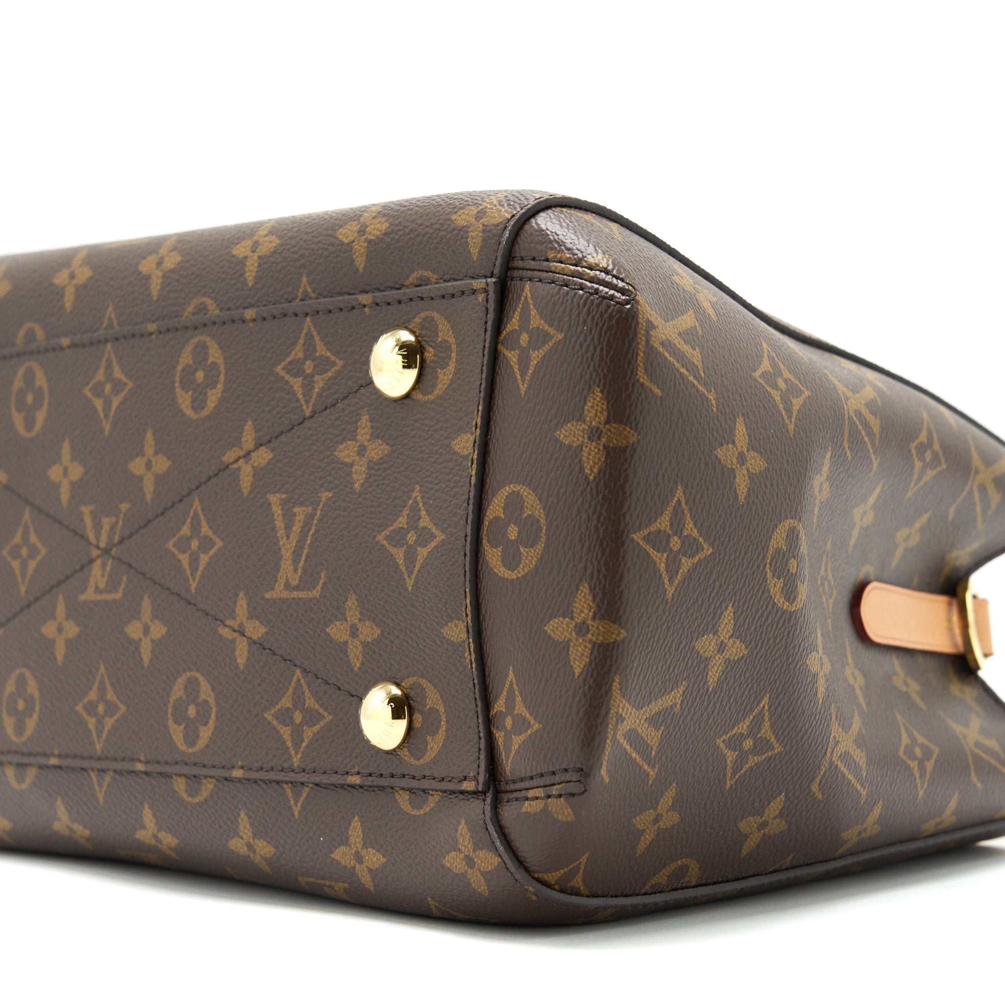 AAA Replica Louis Vuitton LV MONTAIGNE BAG MM MONOGRAM