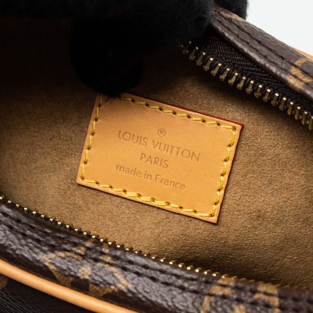 AAA Replica Louis Vuitton LV LOOP BAG MONOGRAM CANVAS GHW(NEW VERSION)