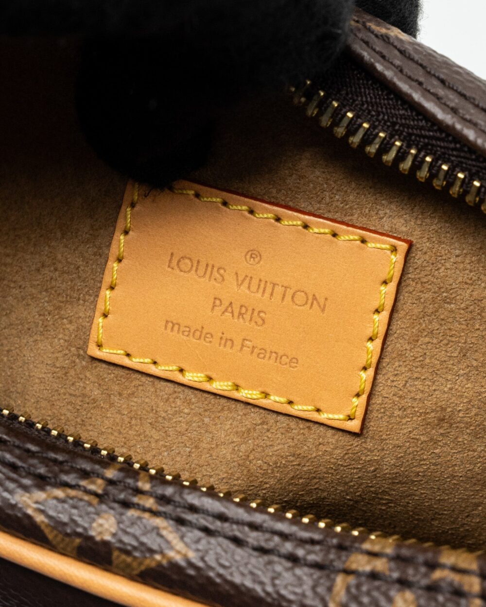 AAA Replica Louis Vuitton LV LOOP BAG MONOGRAM CANVAS GHW(NEW VERSION)