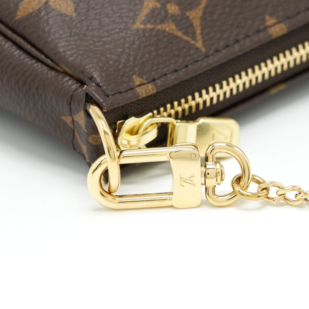 AAA Replica Louis Vuitton LV MINI POCHETTE MONOGRAM CANVAS GHW