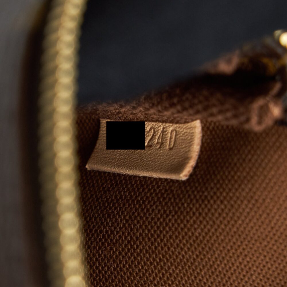 AAA Replica Louis Vuitton LV MINI POCHETTE MONOGRAM CANVAS GHW