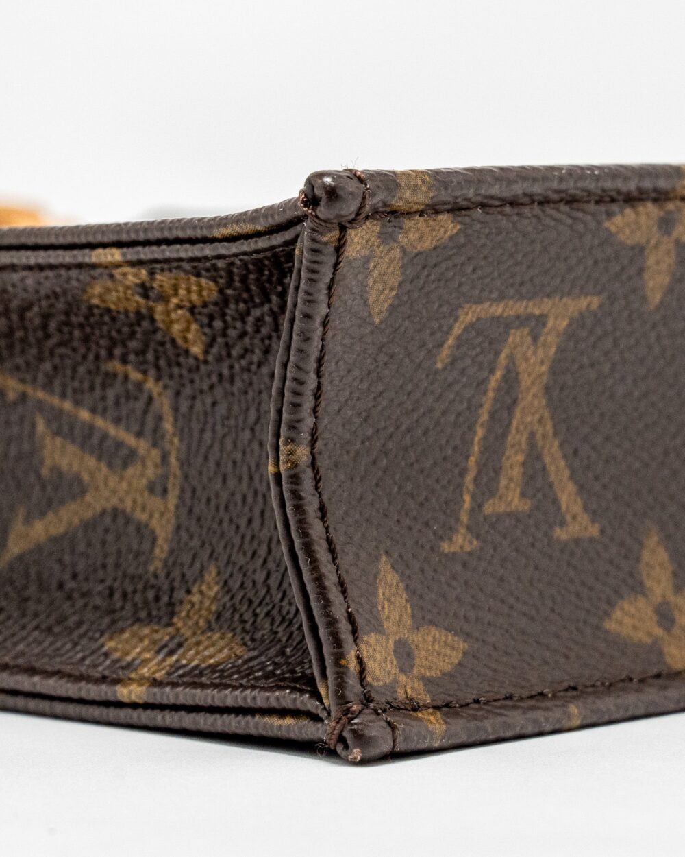 AAA Replica Louis Vuitton LV PETIT SAC PLAT MONOGRAM CANVAS GHW