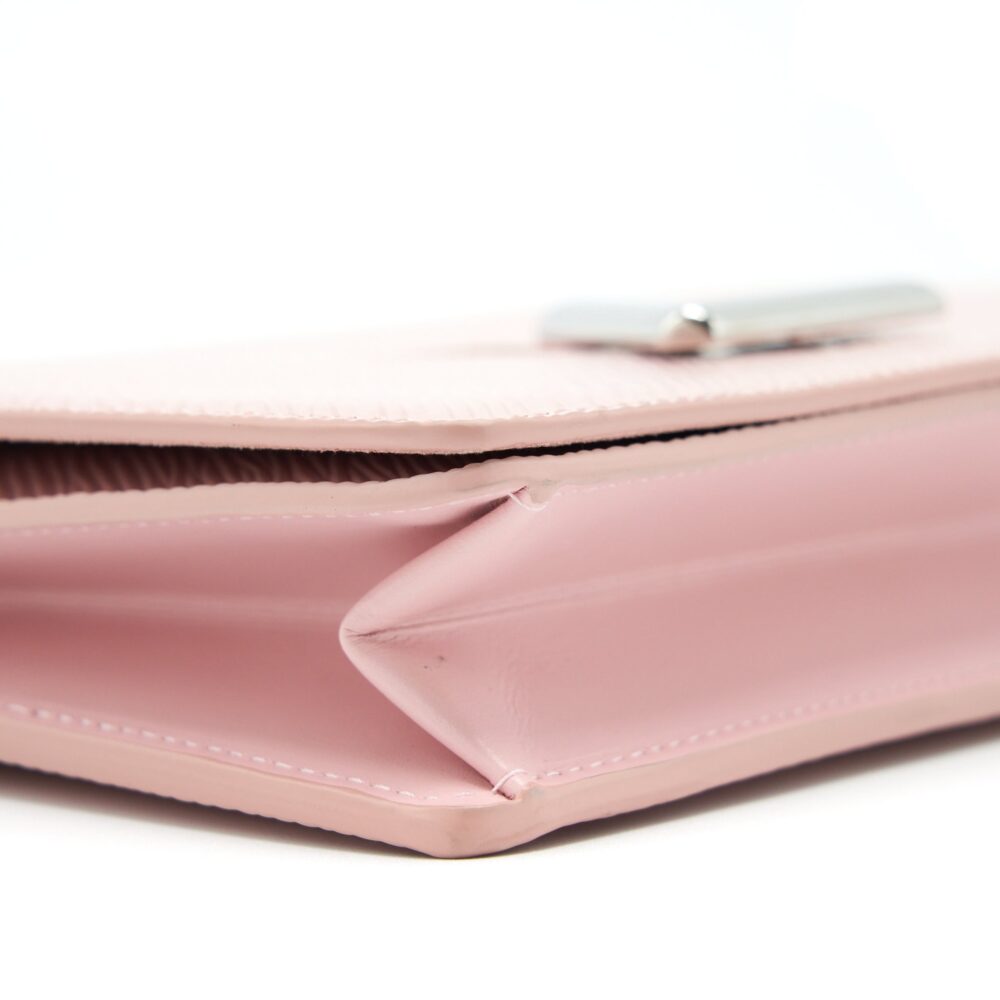 AAA Replica Louis Vuitton LV TWIST WALLET ON CHAIN EPI PINK SHW
