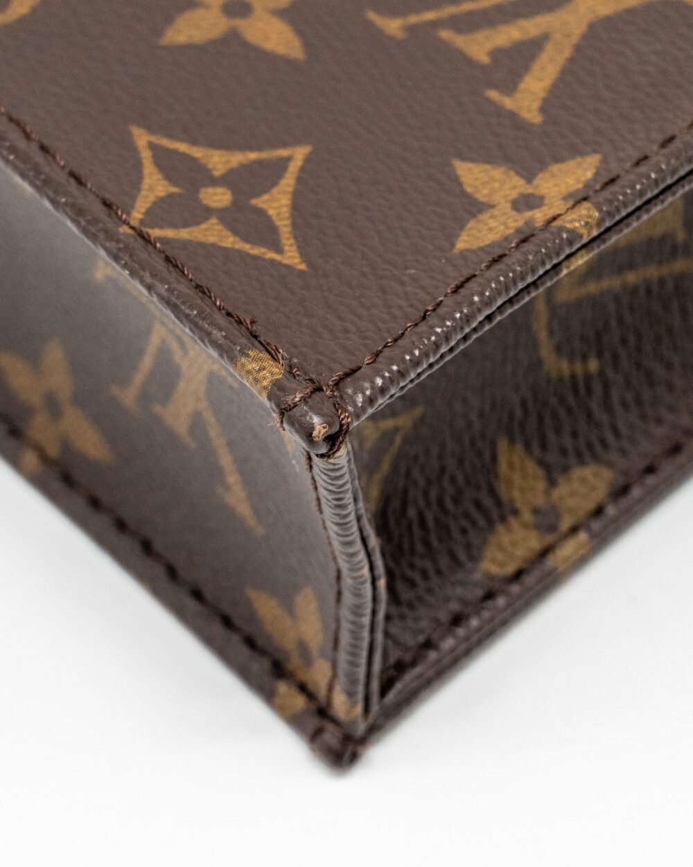 AAA Replica Louis Vuitton LV PETIT SAC PLAT MONOGRAM CANVAS GHW