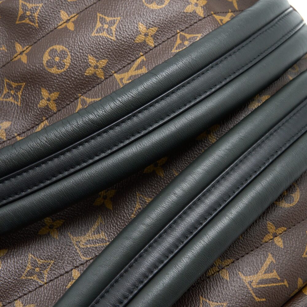 AAA Replica Louis Vuitton LV PALM SPRING BACKPACK MM MONOGRAM CANVAS GHW