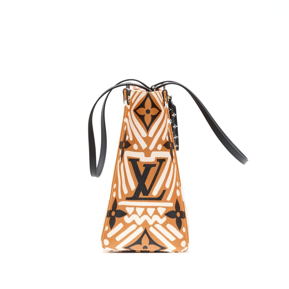 AAA Replica Louis Vuitton LV CRAFTY ONTHEGO GM MONOGRAM GIANT CANVAS MULTICOLOUR GHW