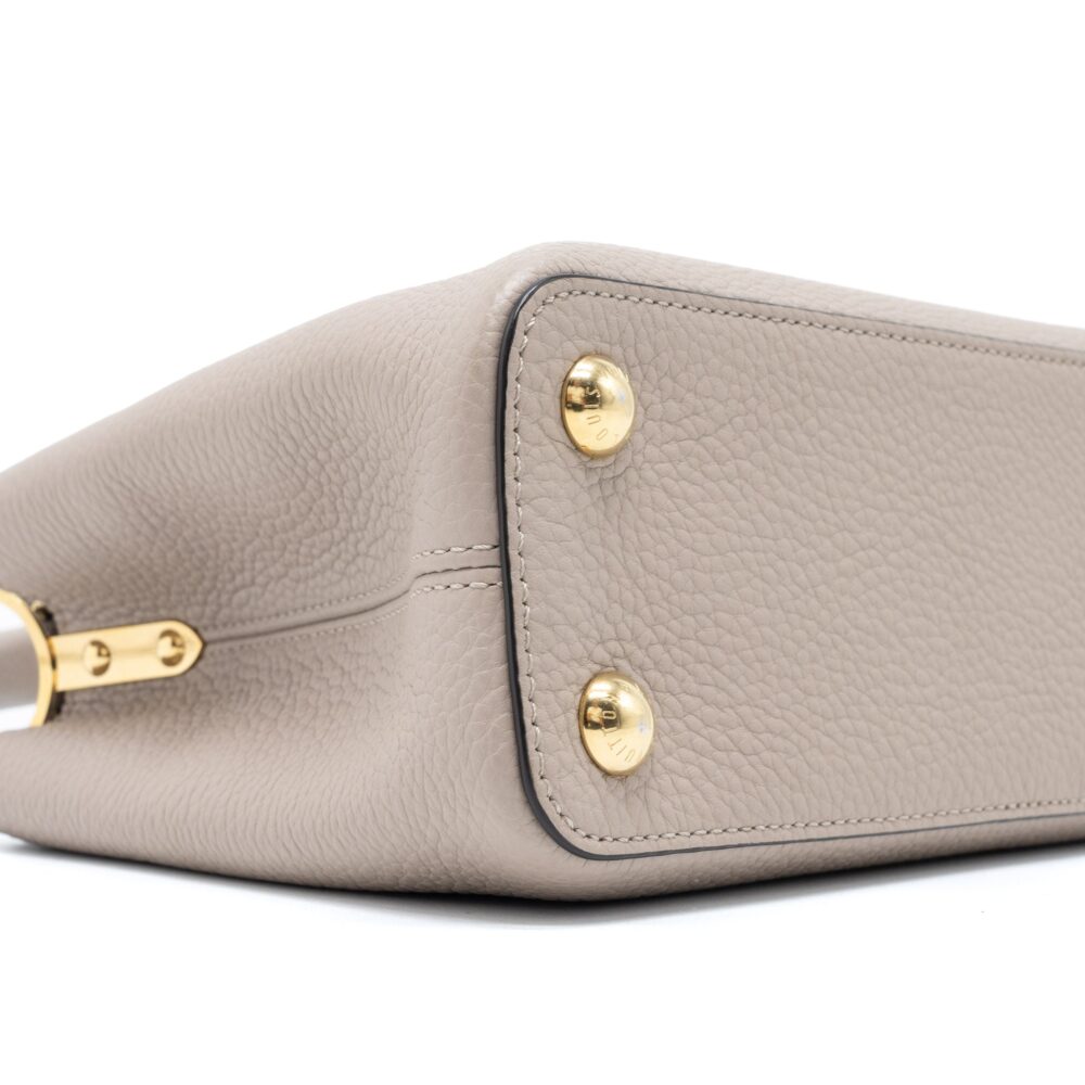 AAA Replica Louis Vuitton LV CAPUCINES BB TAURILLON GALET GHW