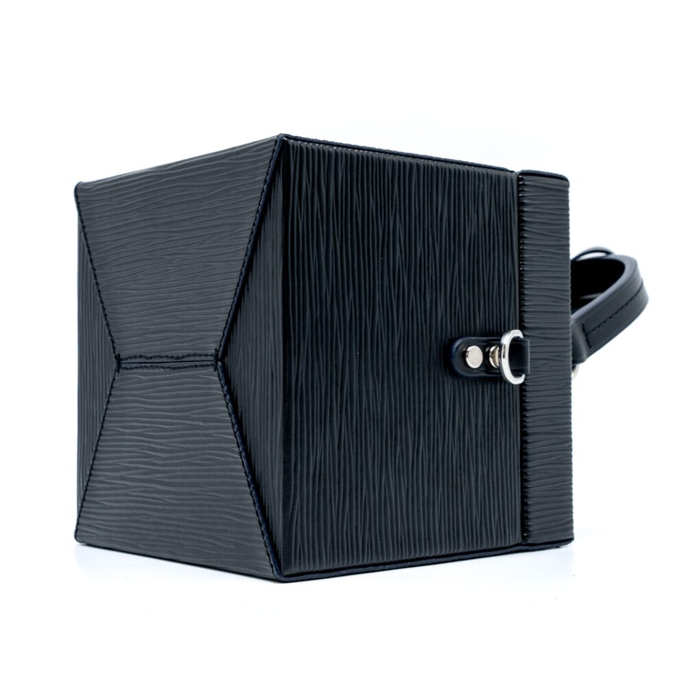 AAA Replica Louis Vuitton LV BLEECKER BOX BAG EPI BLACK SHW