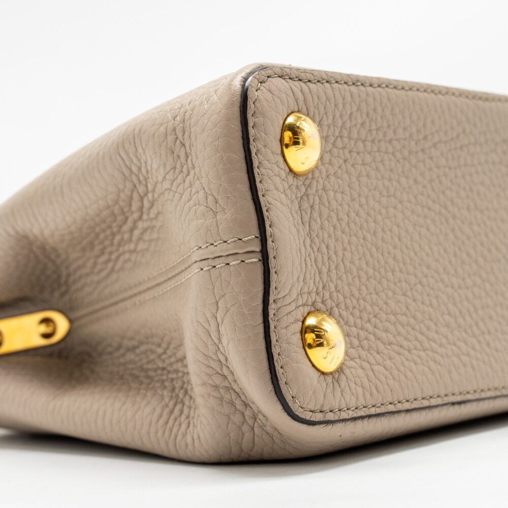 AAA Replica Louis Vuitton LV CAPUCINES BB TAURILLON LIGHT GREY GHW