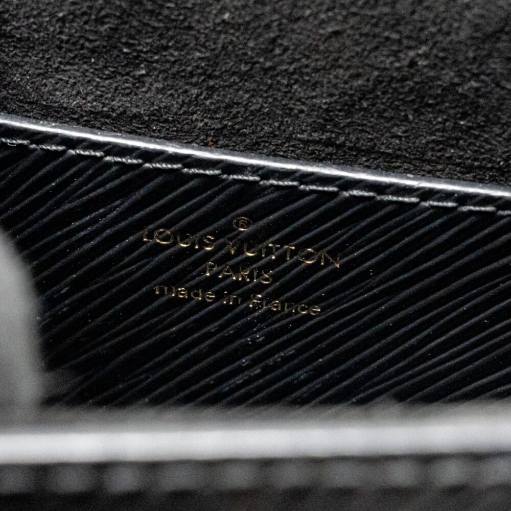 AAA Replica Louis Vuitton LV LOVE LOCK TWIST MM EPI BLACK MULTICOLOUR HARDWARE