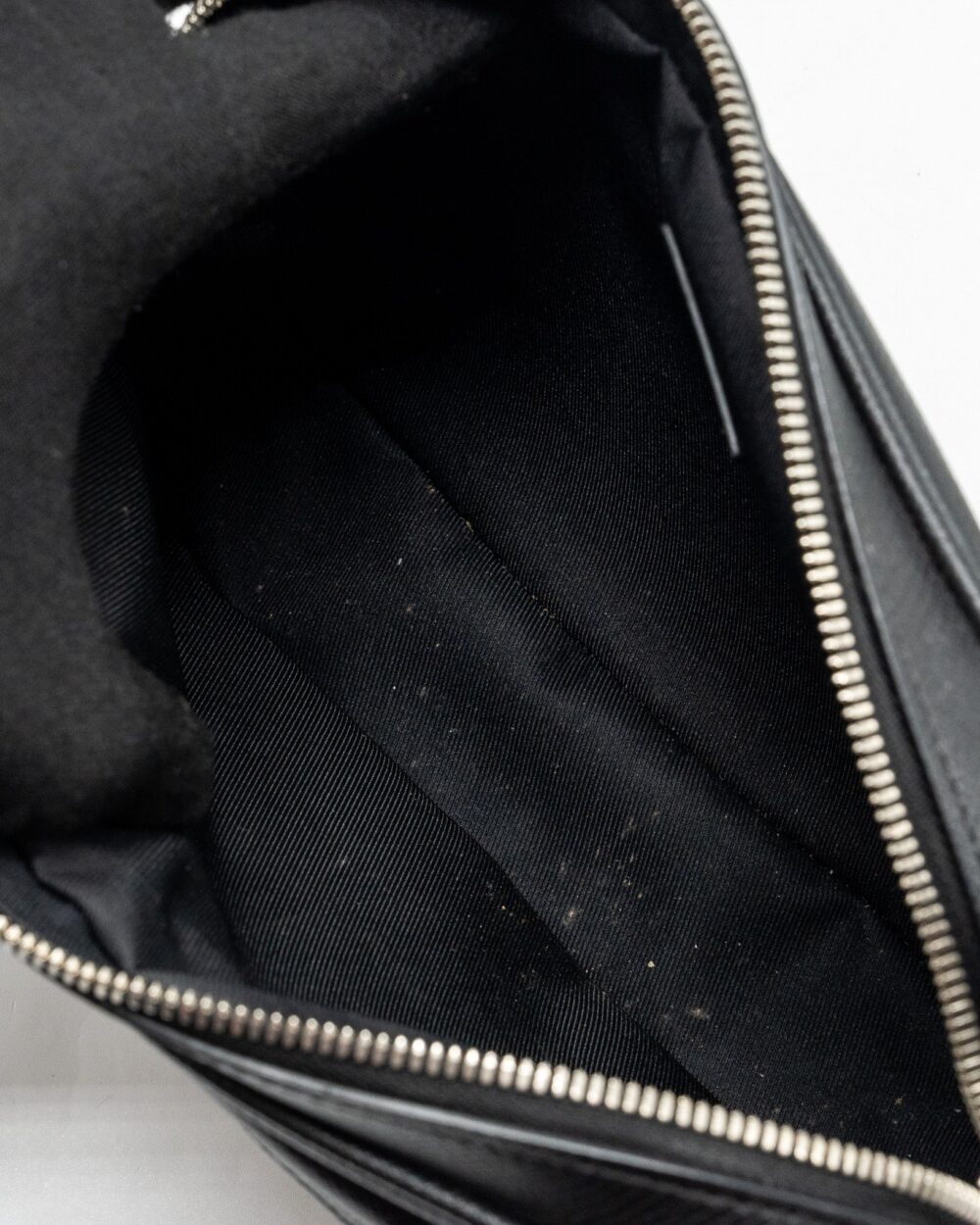 AAA Replica Louis Vuitton LV TAIGA BUM BAG OUTDOOR LEATHER BLACK SHW