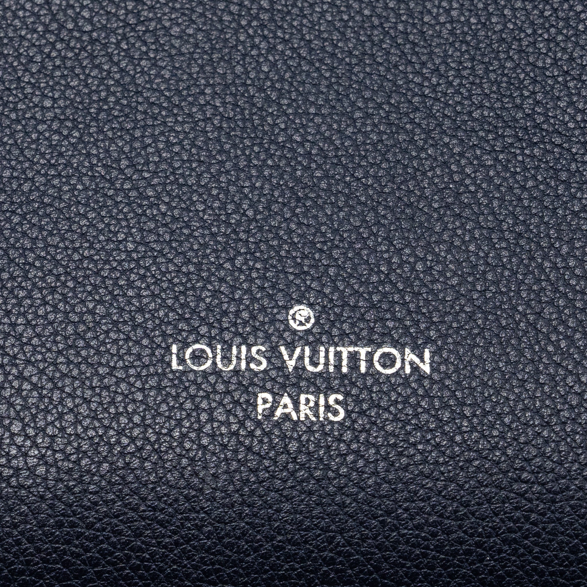 AAA Replica Louis Vuitton LV LOCK ME TOTE BAG CALFSKIN NAVY SHW