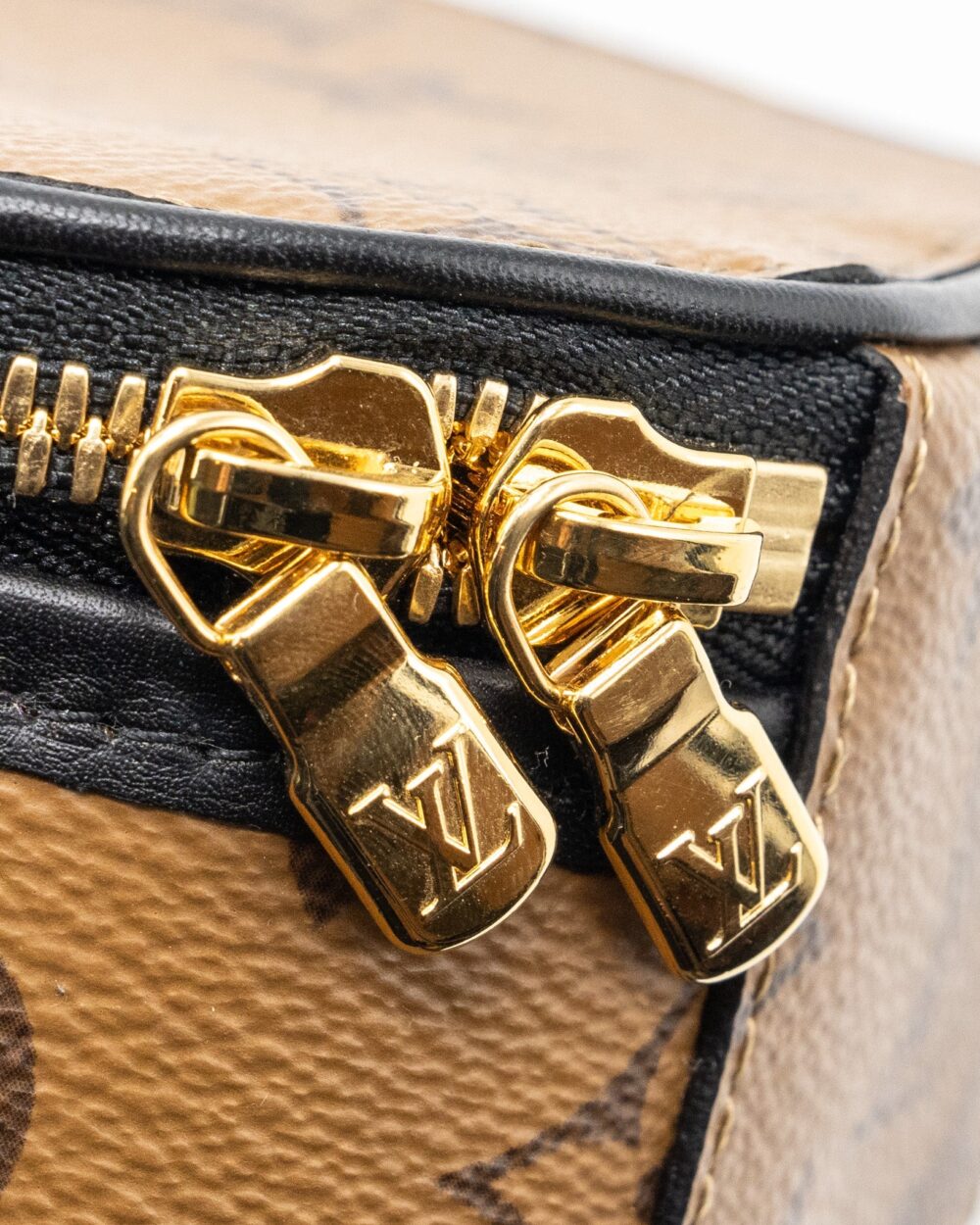 AAA Replica Louis Vuitton LV MINI BOÎTE CHAPEAU CANVAS MONOGRAM REVERSE GHW