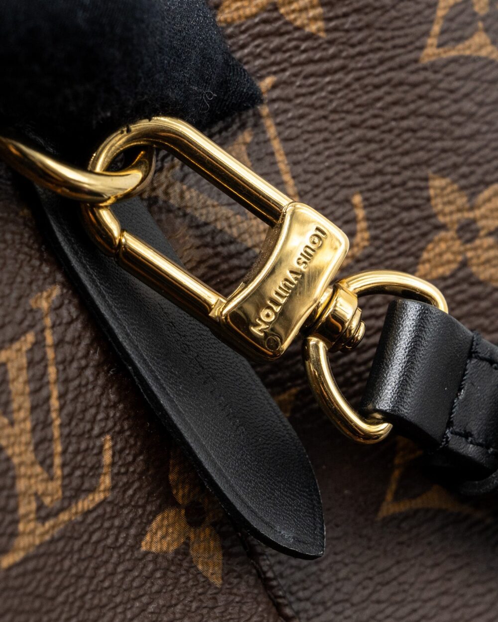 AAA Replica Louis Vuitton LV NEONOE MONOGRAM CANVAS BLACK GHW (NEW VERSION)