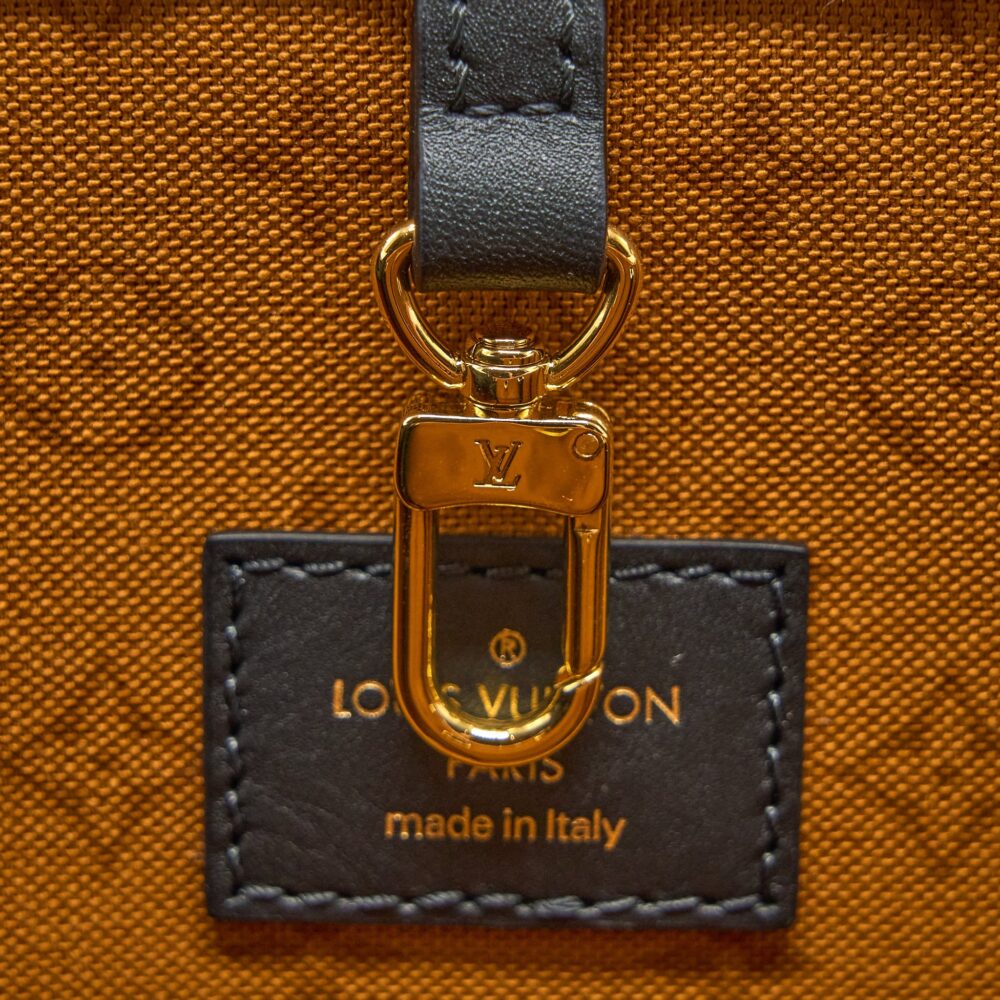 AAA Replica Louis Vuitton LV CRAFTY ONTHEGO GM MONOGRAM GIANT CANVAS MULTICOLOUR GHW