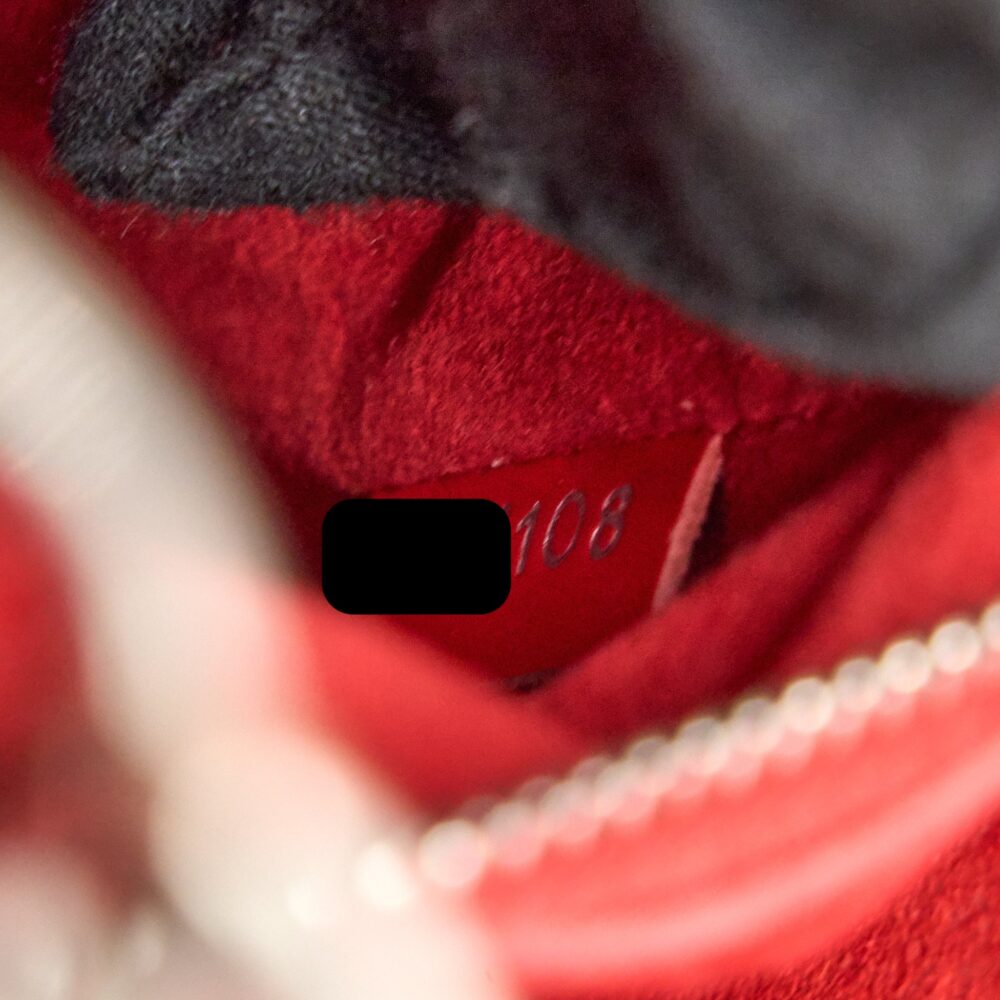 AAA Replica Louis Vuitton LV NEONOE EPI INDIGO SHW