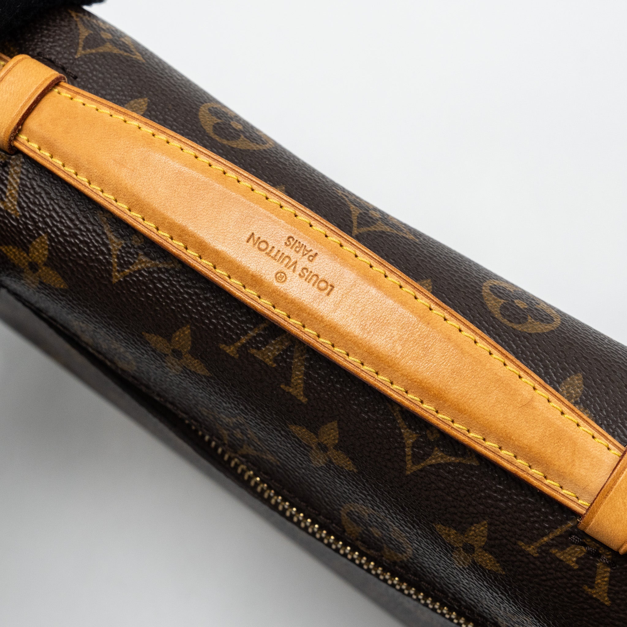 AAA Replica Louis Vuitton LV POCHETTE MÉTIS MONOGRAM CANVAS GHW