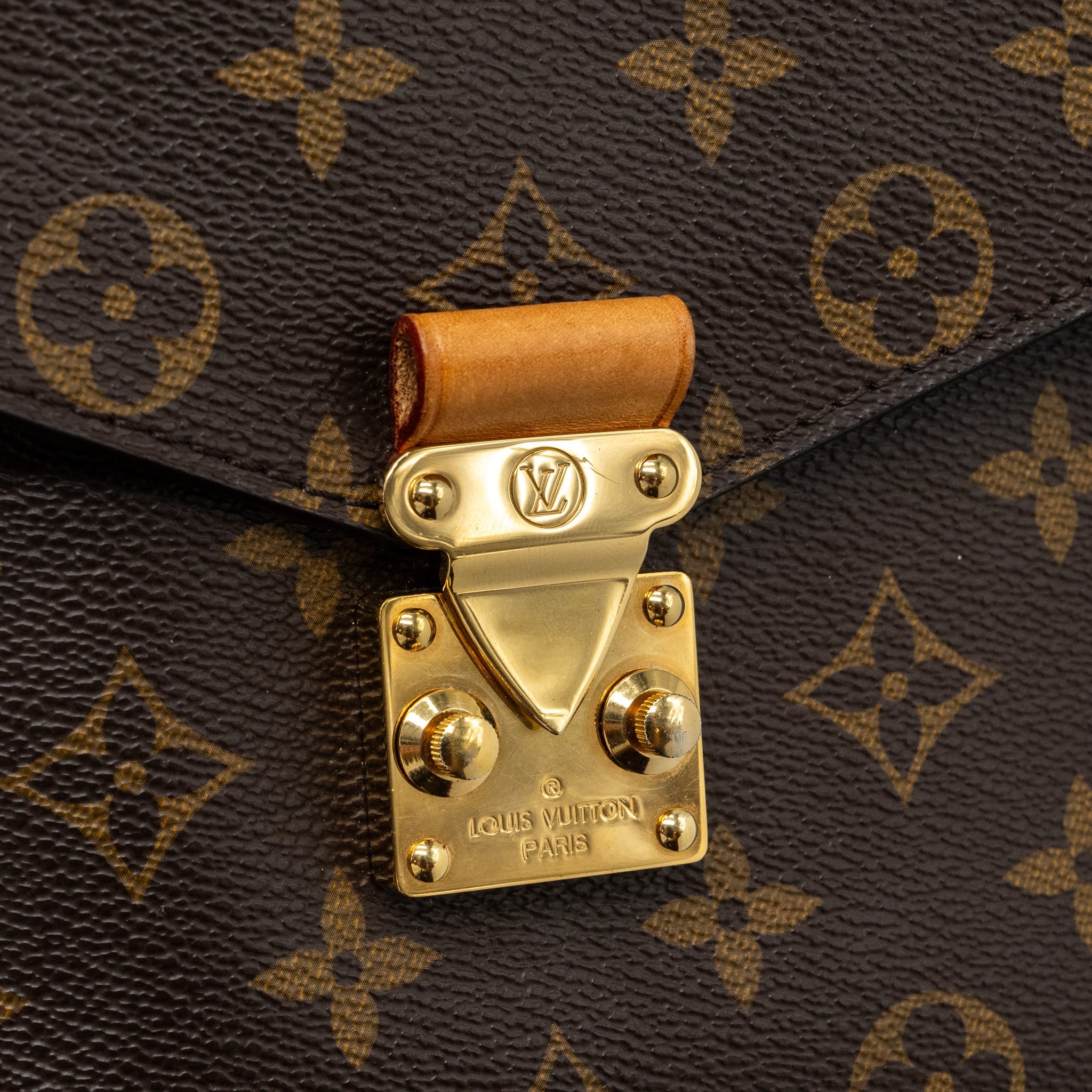 AAA Replica Louis Vuitton LV POCHETTE MÉTIS MONOGRAM CANVAS GHW