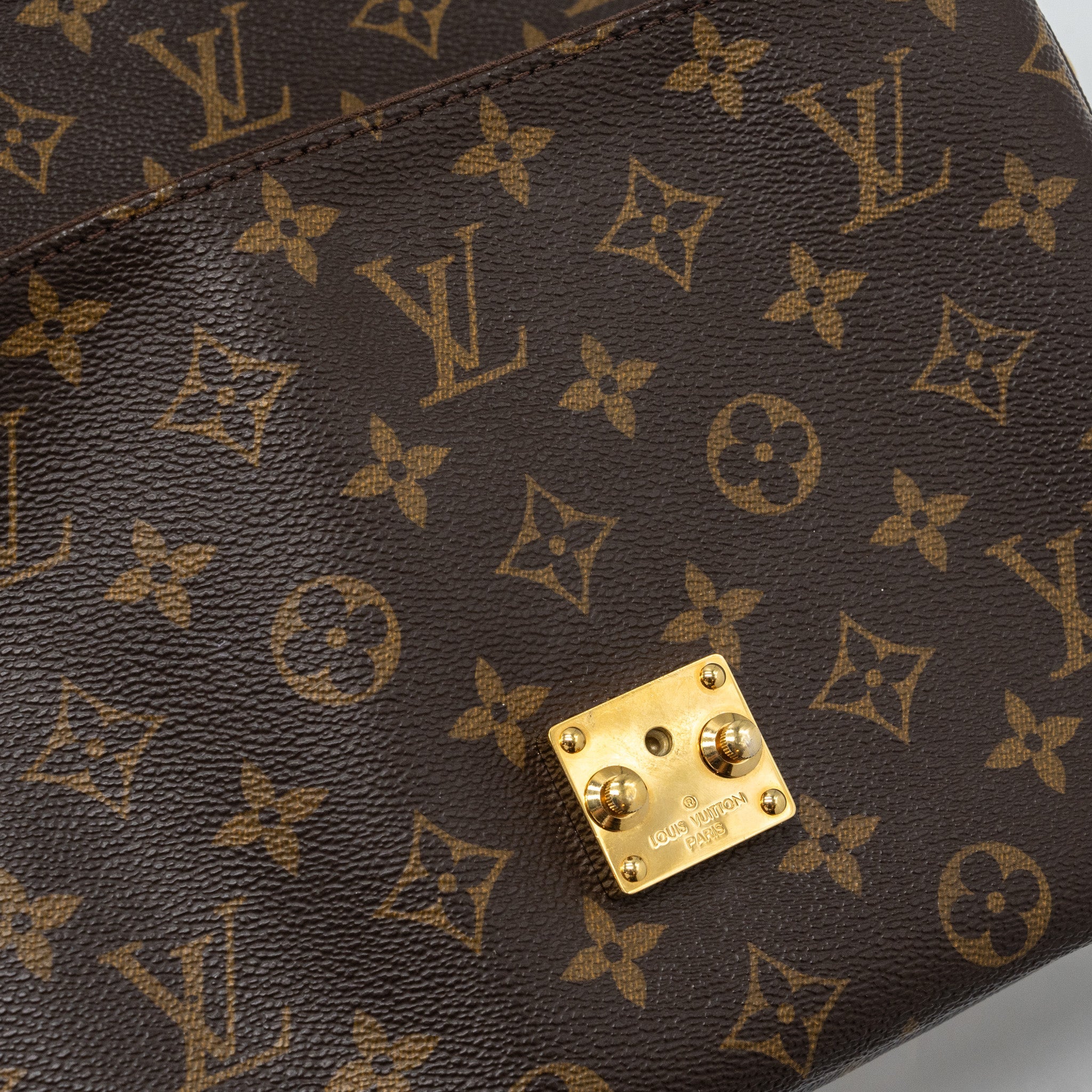 AAA Replica Louis Vuitton LV POCHETTE MÉTIS MONOGRAM CANVAS GHW
