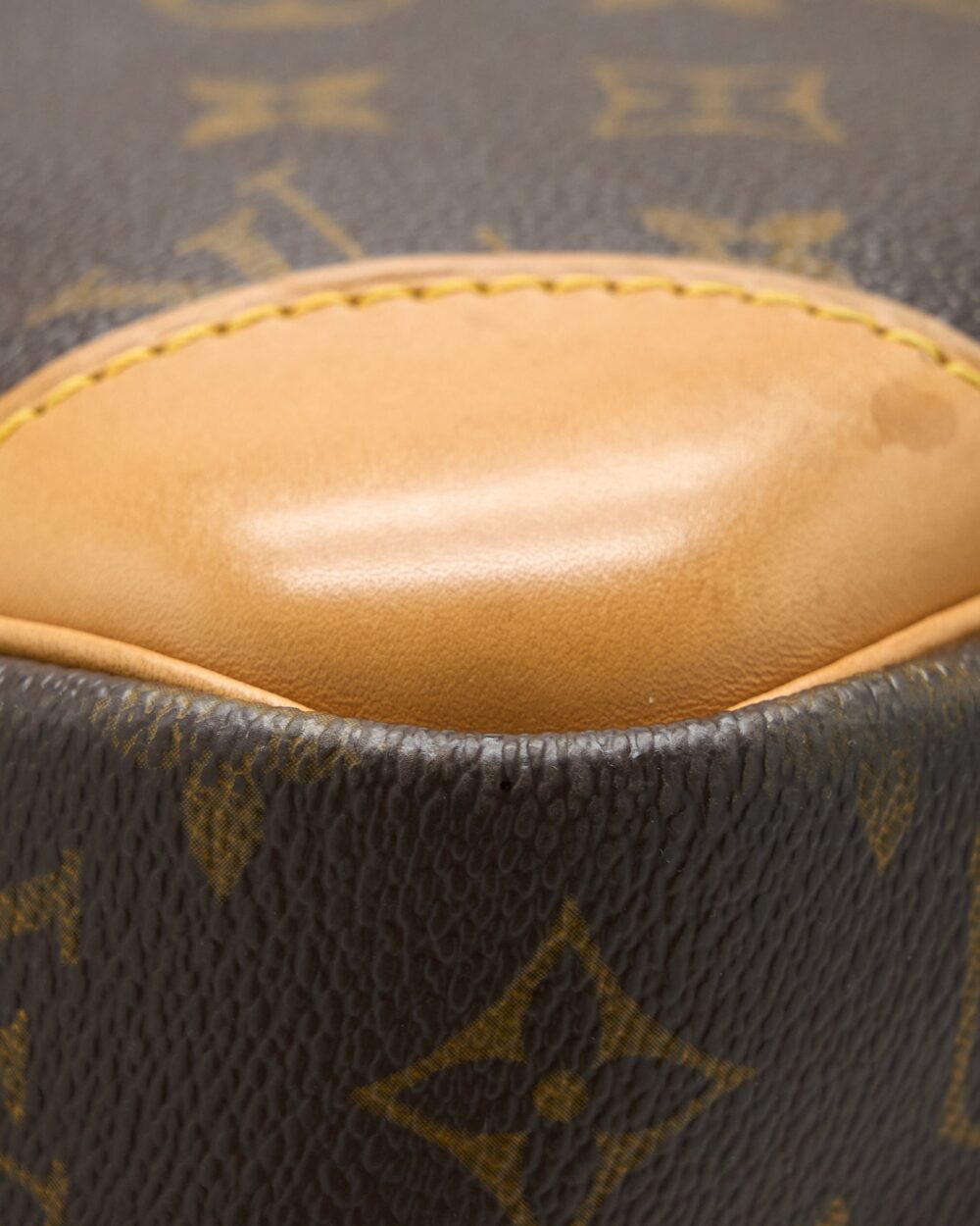 AAA Replica Louis Vuitton LV LARGE LUGGAGE BAG MONOGRAM CANVAS GHW