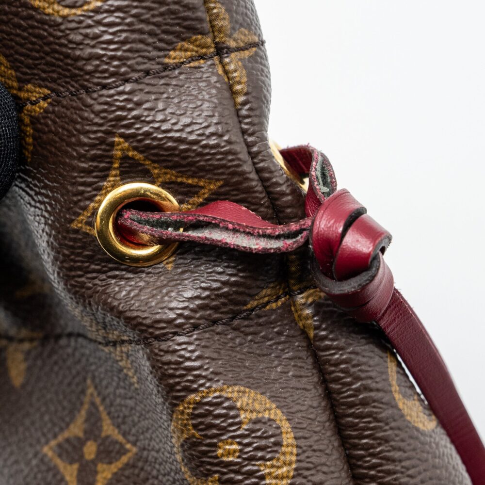 AAA Replica Louis Vuitton LV NEO POUCH MONOGRAM CANVAS GHW