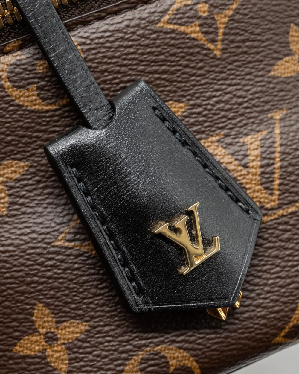 AAA Replica Louis Vuitton LV VANITY PM MONOGRAM CANVAS GHW