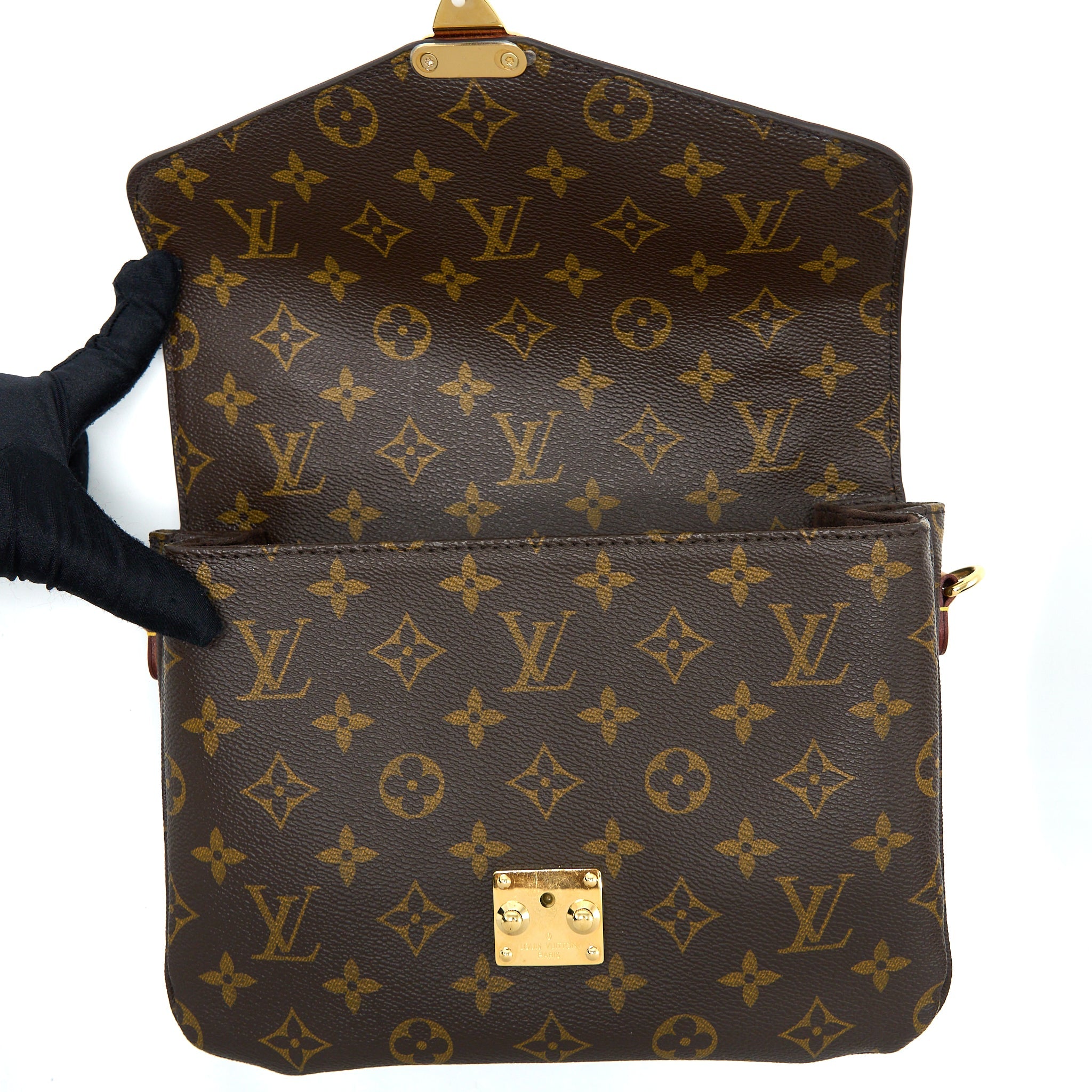 AAA Replica Louis Vuitton LV POCHETTE MÉTIS MONOGRAM CANVAS GHW