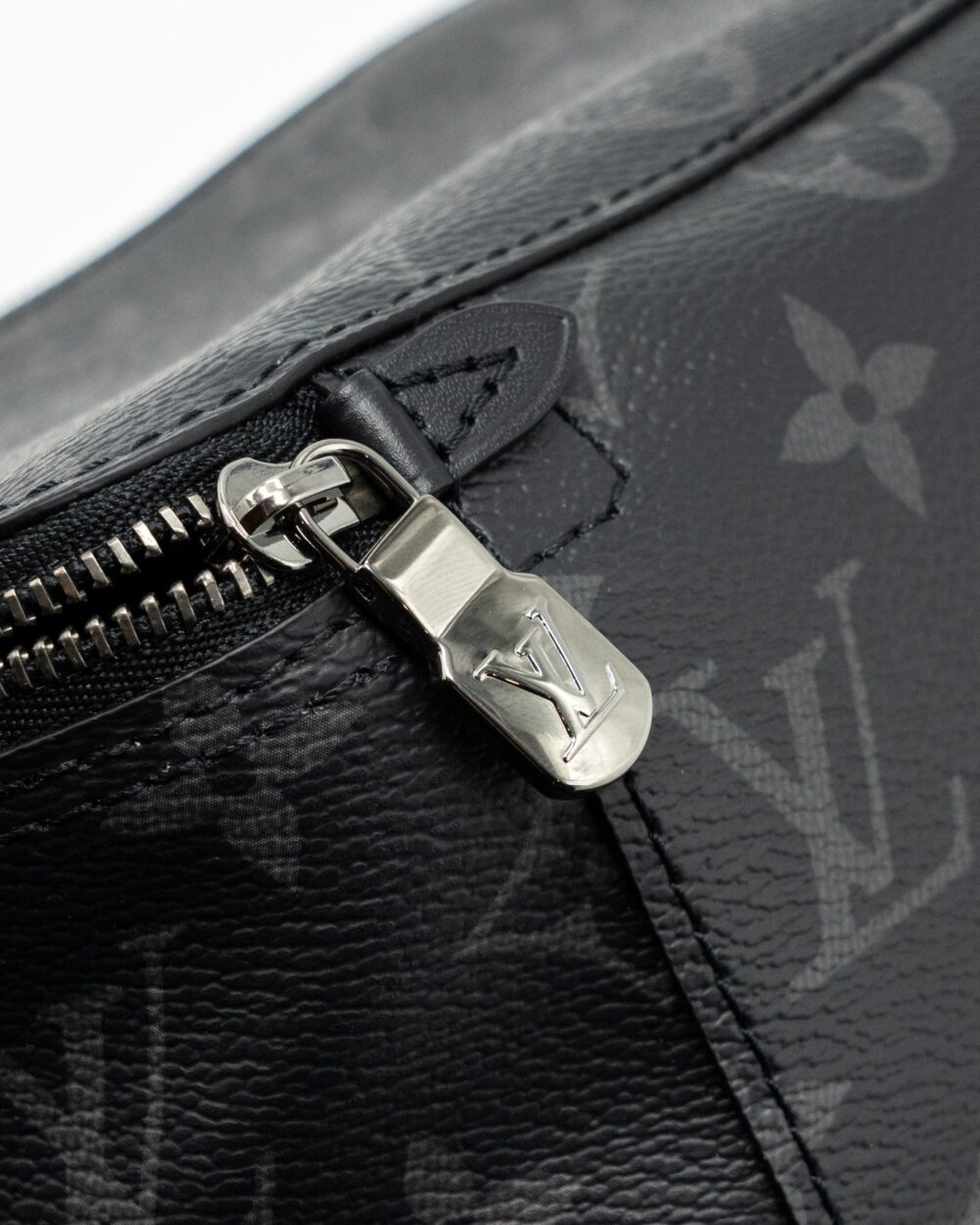 AAA Replica Louis Vuitton LV CUBE DE RANGEMENT PM MONOGRAM ECLIPSE SHW