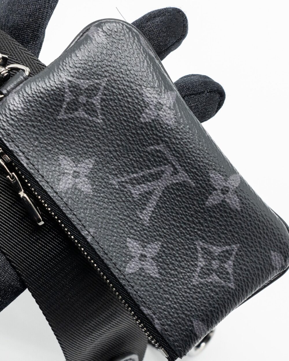 AAA Replica Louis Vuitton LV TRIO MESSENGER BAG MONOGRAM ECLIPSE SHW