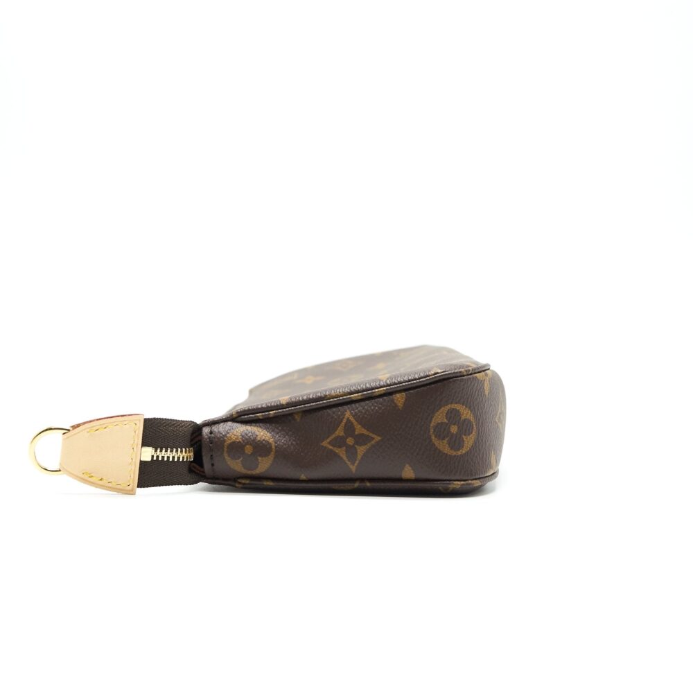 AAA Replica Louis Vuitton LV POCHETTE ACCESSORIES MONOGRAM CANVAS
