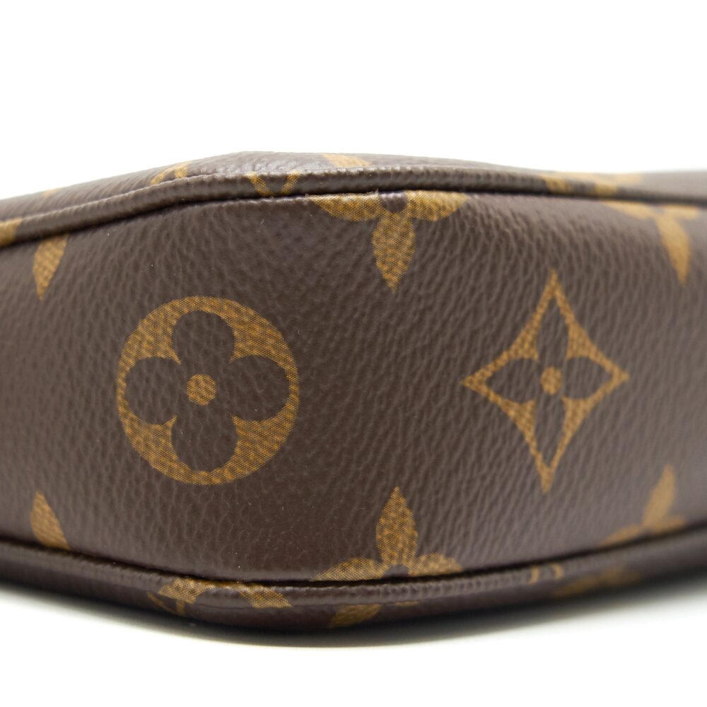 AAA Replica Louis Vuitton LV POCHETTE ACCESSORIES MONOGRAM CANVAS