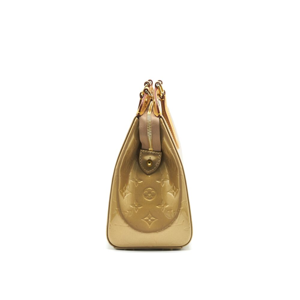 AAA Replica Louis Vuitton LV VERNIS BREA MM BEIGE POUDRE