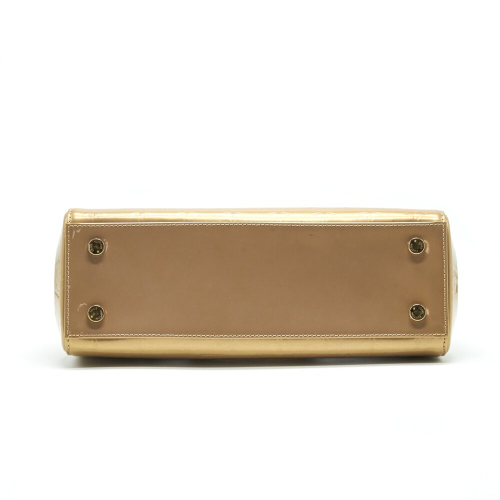 AAA Replica Louis Vuitton LV VERNIS BREA MM BEIGE POUDRE