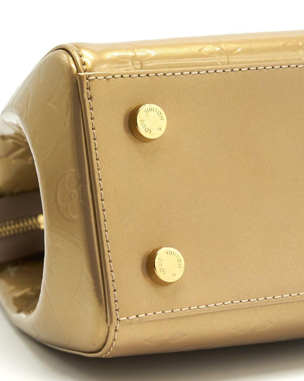 AAA Replica Louis Vuitton LV VERNIS BREA MM BEIGE POUDRE