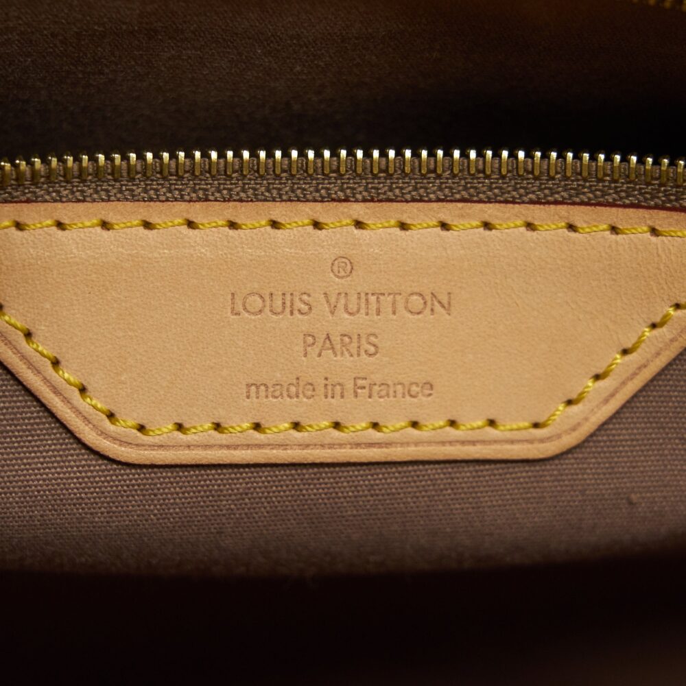 AAA Replica Louis Vuitton LV VERNIS BREA MM BEIGE POUDRE