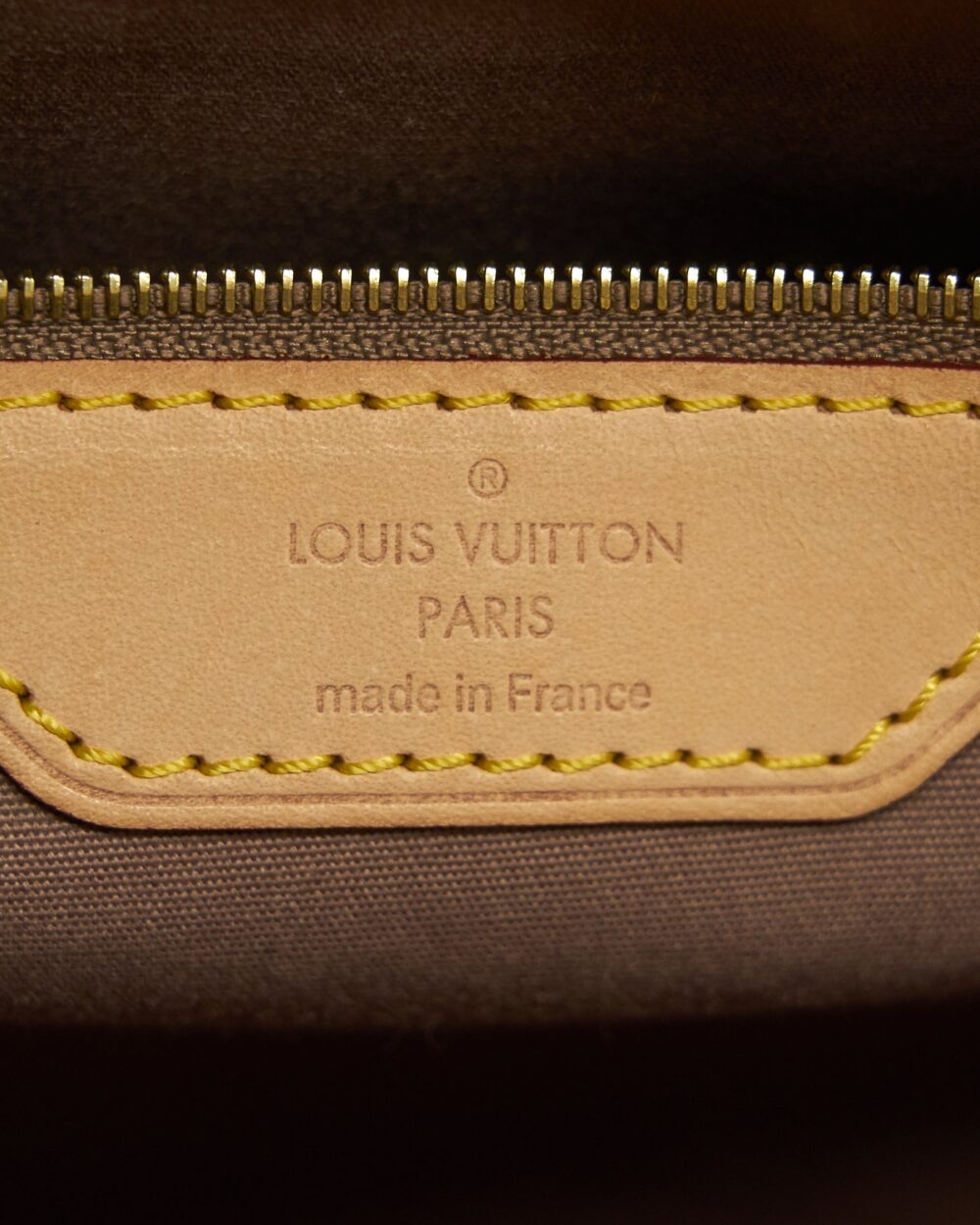 AAA Replica Louis Vuitton LV VERNIS BREA MM BEIGE POUDRE