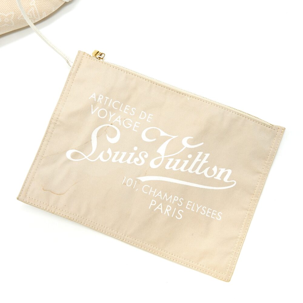 AAA Replica Louis Vuitton LV CANVAS TOTE ARTICLES DE VOYAGE