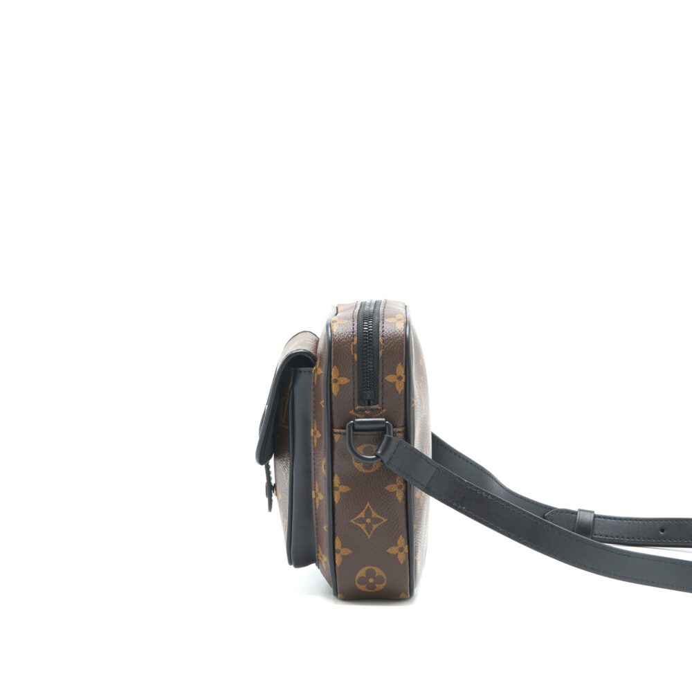 AAA Replica Louis Vuitton LV CROSS BODY CAMERA BAG MONOGRAM