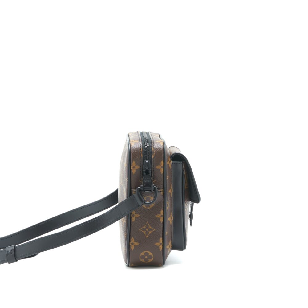 AAA Replica Louis Vuitton LV CROSS BODY CAMERA BAG MONOGRAM
