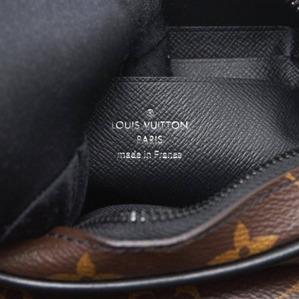AAA Replica Louis Vuitton LV CROSS BODY CAMERA BAG MONOGRAM