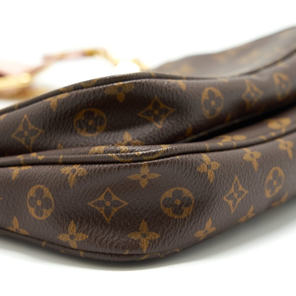 AAA Replica Louis Vuitton LV MULTI POCHETTE ACCESSORIES ROSE CLAIR MONOGRAM CANVAS GHW
