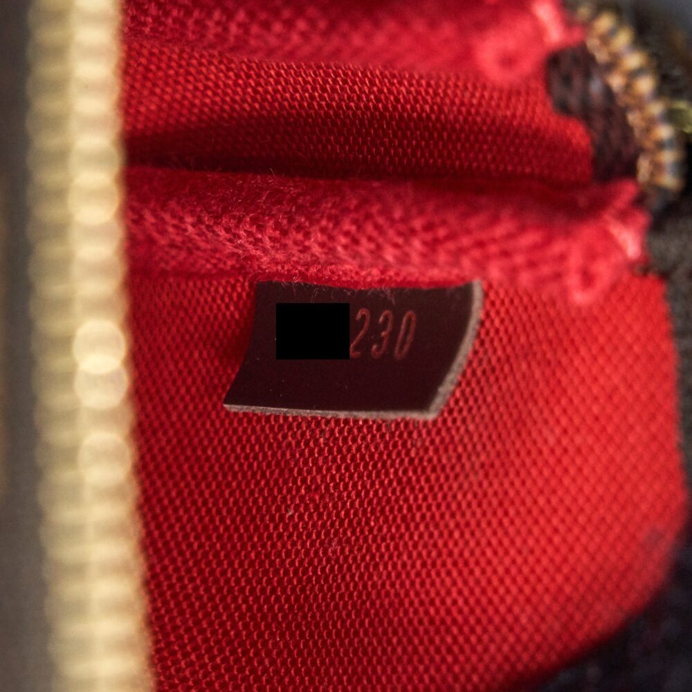 AAA Replica Louis Vuitton LV MINI POCHETTE ACCESSORIES DAMIER EBENE CANVAS
