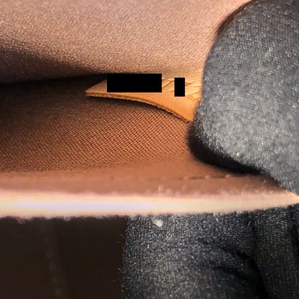 AAA Replica Louis Vuitton LV VERNIS BREA MM BEIGE POUDRE
