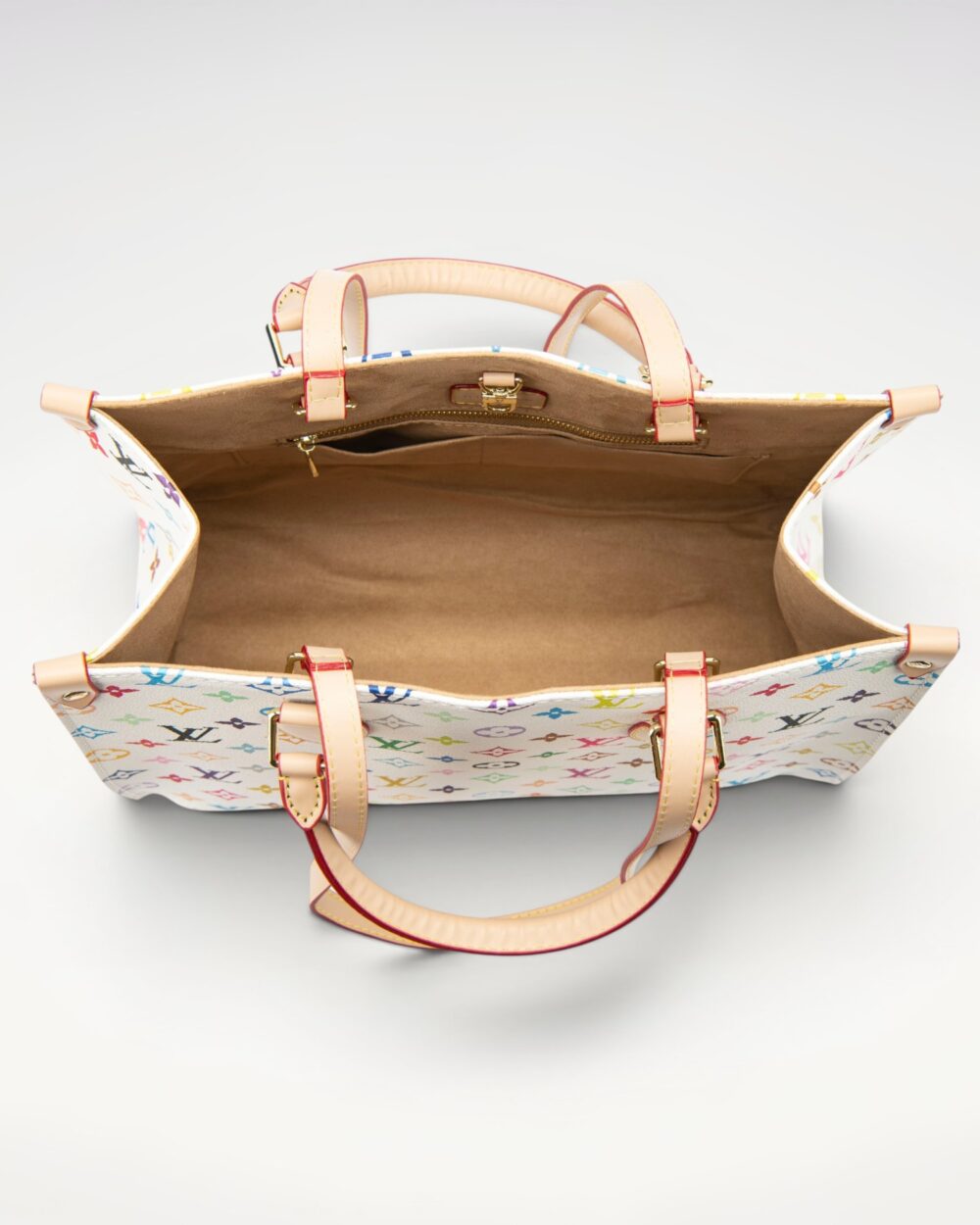 DBS-LC1052 - Onthego MM Handbag Deal