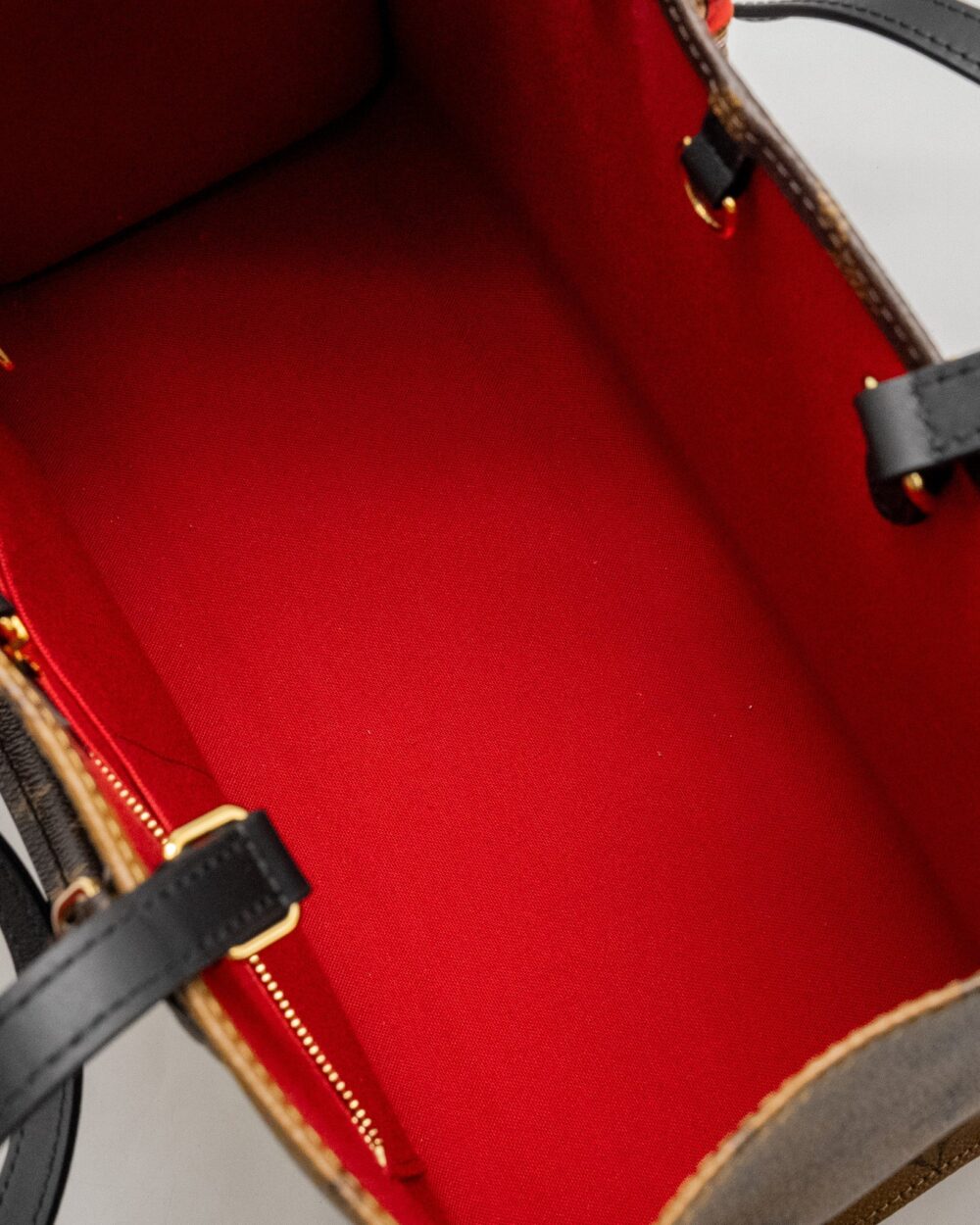AAA Replica Louis Vuitton LV ONTHEGO MM MONOGRAM CANVAS GHW