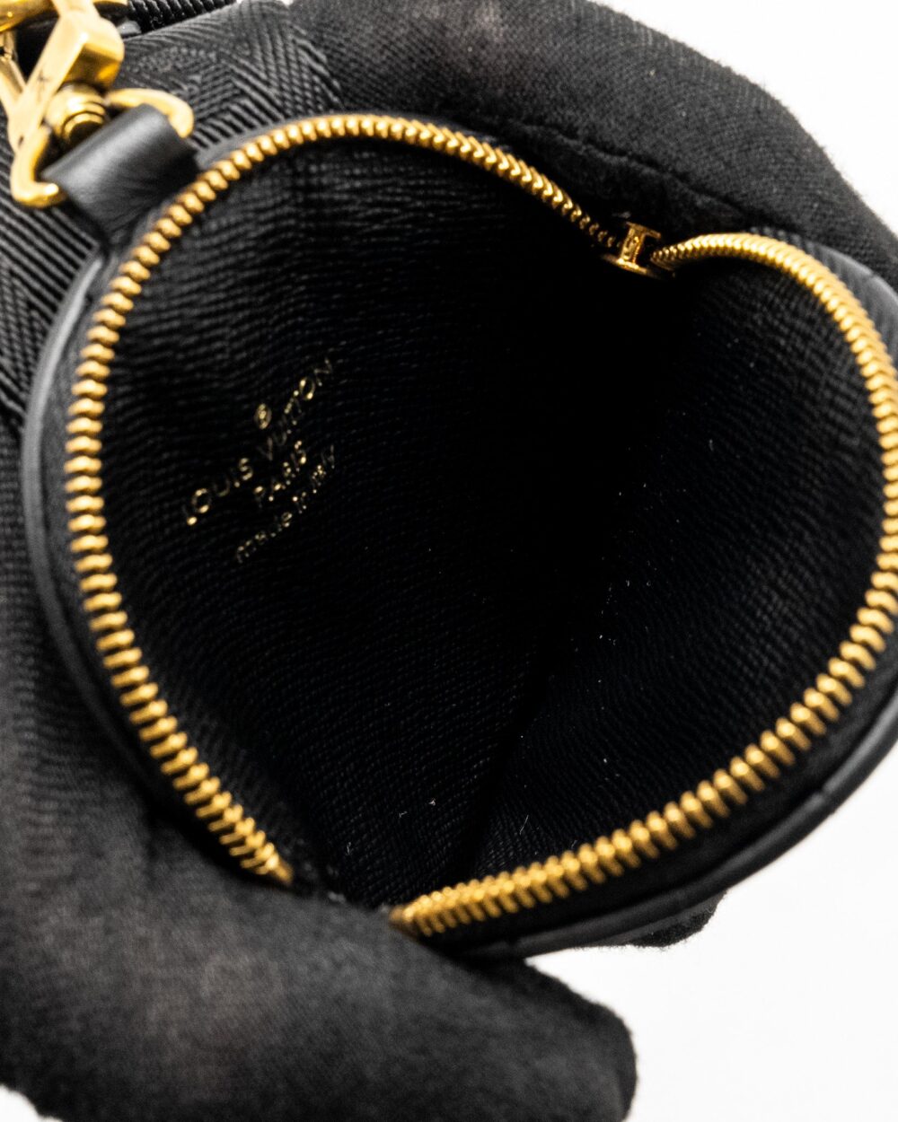 AAA Replica Louis Vuitton LV NEW WAVE MULTI POCHETTE CALFSKIN BLACK GHW