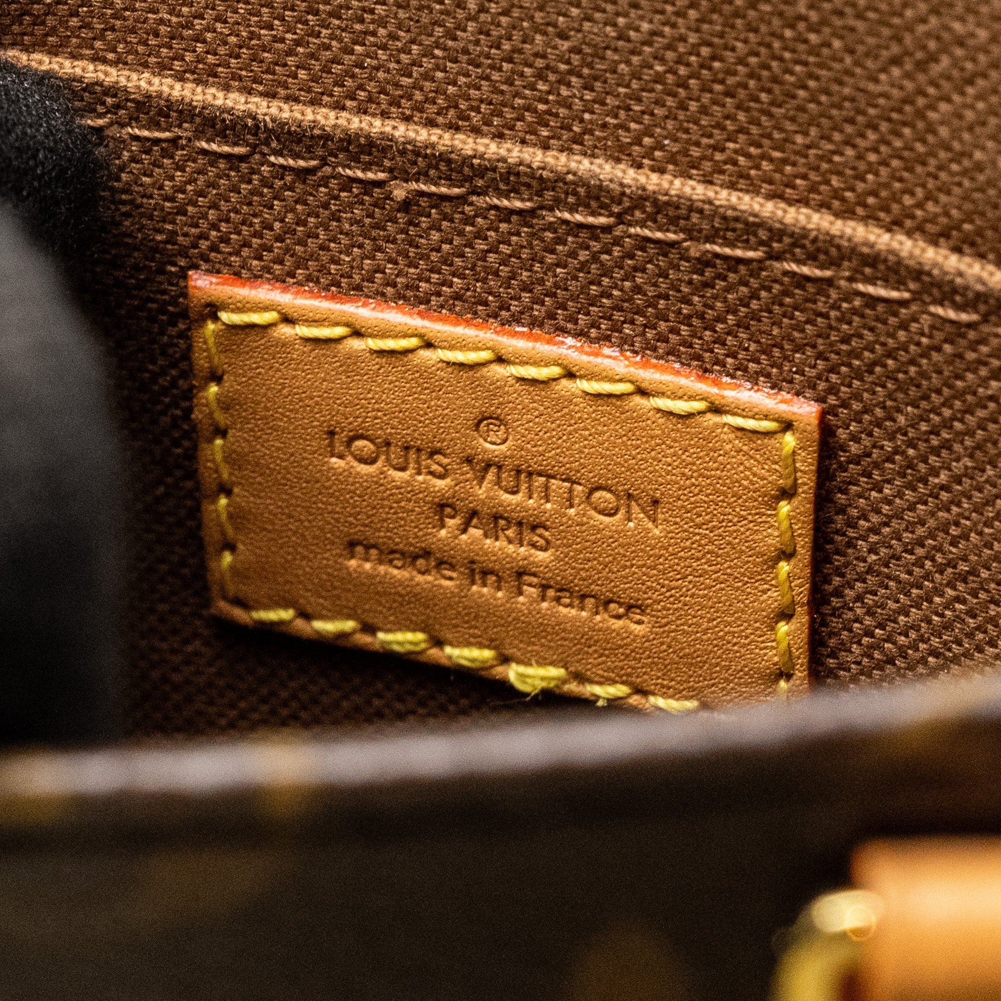 AAA Replica Louis Vuitton LV PETIT SAC PLAT MONOGRAM CANVAS GHW