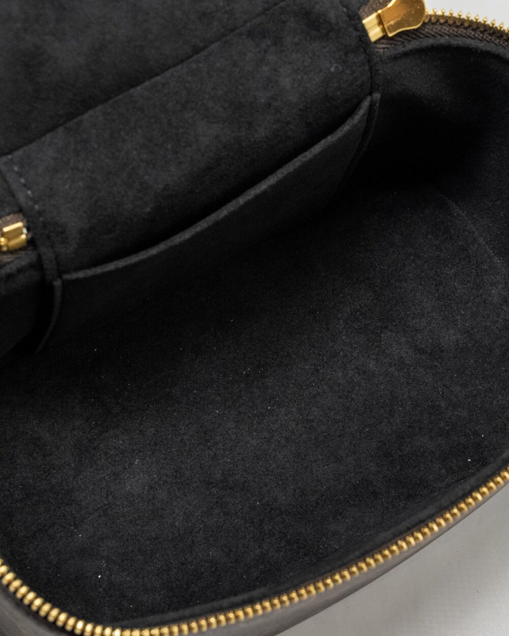 AAA Replica Louis Vuitton LV VANITY CASE PM MONOGRAM REVERSE CANVAS GHW